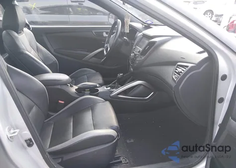 2017 Hyundai Veloster Turbo z USA, uszkodzony, nr VIN KMHTC6AE5HU313627